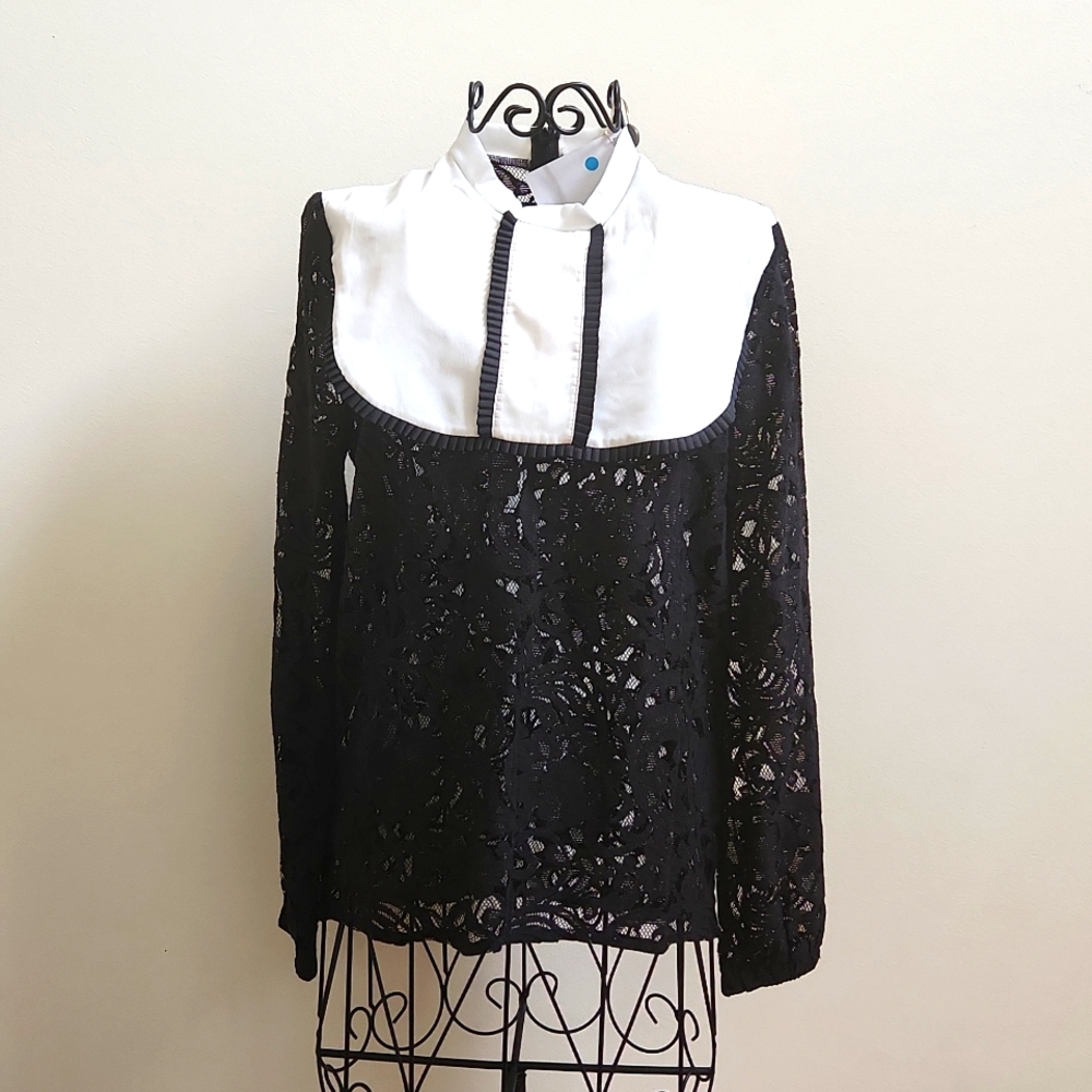NWT Women's NineMinutes black lace blouse